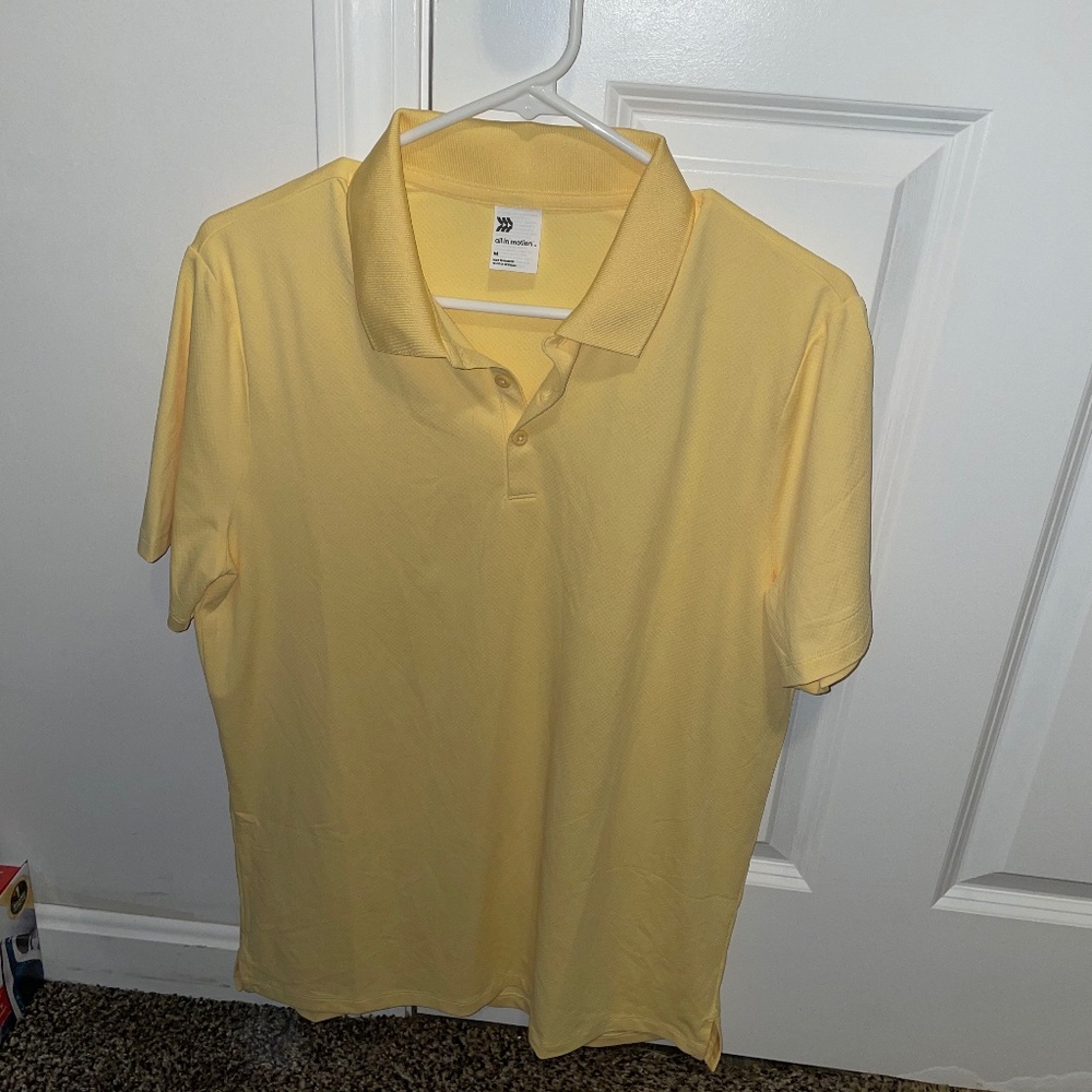 Polo All in Motion Men’s Size medium yellow NWT
